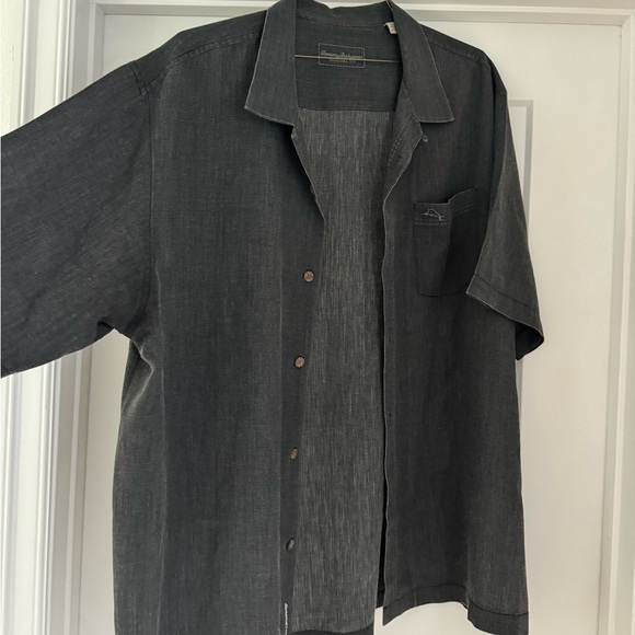 Tommy Bahama 🌴 - Picture 1 of 4